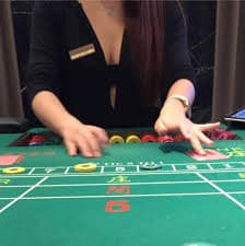 ey 300 Live Roulette Kya Hai aur Kaise Khel Sakte Hain